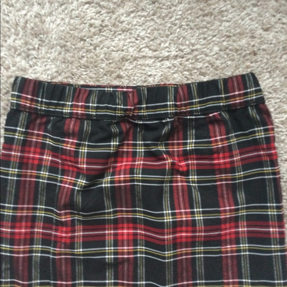 Plaid Mini Skirt - Picture 6 of 9